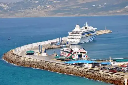 تعليق الرحلات البحرية بين طنجة وإسبانيا لهذا السبب