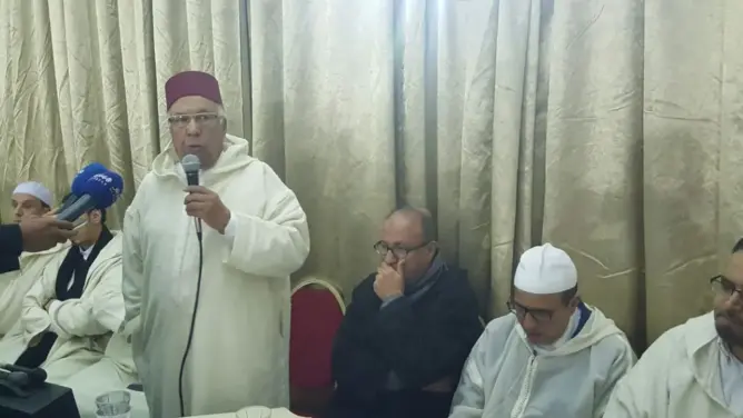 قيادات حزبية تأبّن الراحل بوستة .. والخليفة يتلو تعزية الملك