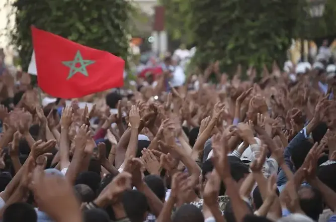 مقاربة مقارنة بين منهج الإصلاح ومنهج الثورة