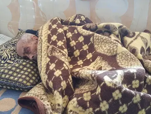 خطير: مسن بمستشفى بني ملال بدون عناية ولا أكل منذ أسبوع