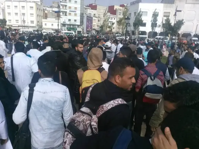 استنفار أمني بالمسيرة الوطنية لأساتذة 10 آلاف إطار بطنجة