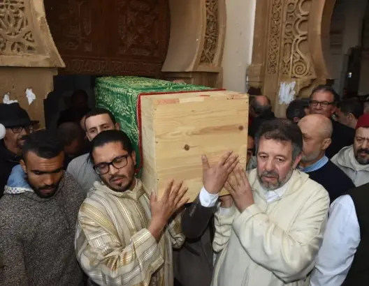 تشييع جثمان الفنان الراحل محمد حسن الجندي بمقبرة الشهداء