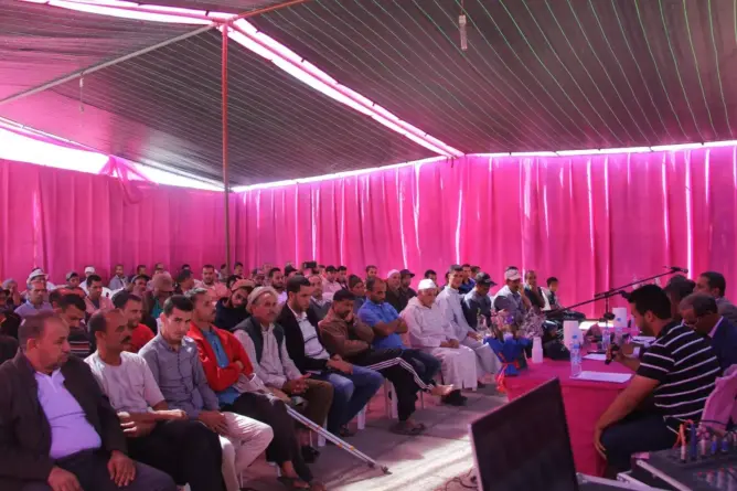 قافلة الحرفيين والتجار والمقاولين الذاتيين تحط الرحال بالجديدة