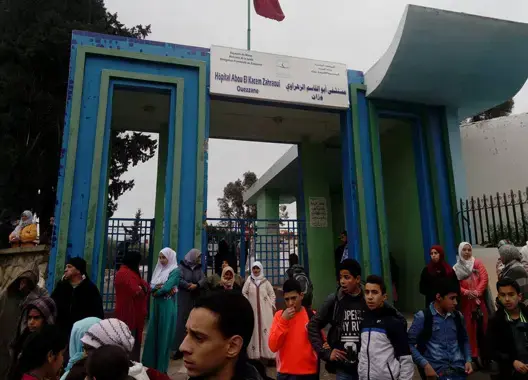 احتجاجات بوزّان بسبب وفاة سيدة حامل داخل المستشفى الإقليمي