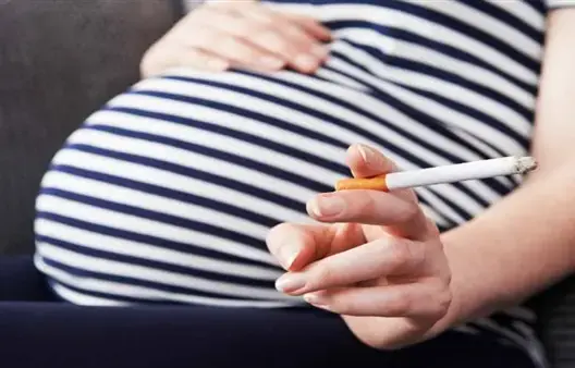 التدخين خلال فترة الحمل مرتبط بتلف شبكية العين لدى الأطفال