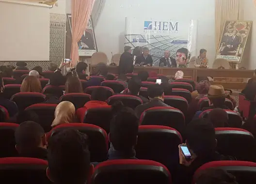 محسوبون على اليسار بوجدة يحاولون نسف محاضرة لأوريد