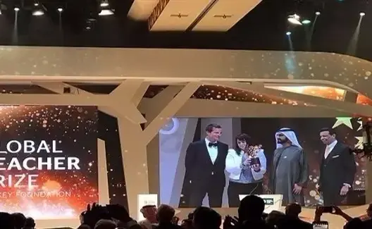 معلمة كندية تفوز بجائزة أفضل معلم في العالم