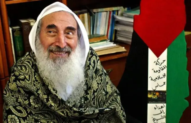 في ذكرى استشهاده.. لماذا أقدم الاحتلال على اغتيال أحمد ياسين؟ (فيديو)