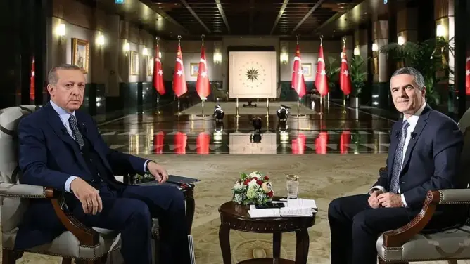 أردوغان يدعو للتراجع عن قرار منع الأجهزة الإلكترونية بالطائرات