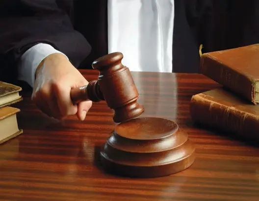 قاض بتطوان يتهم محاميا بتعنيفه وتهديده بالتصفية الجسدية