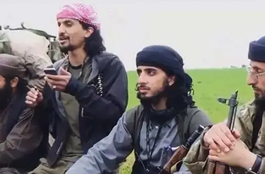 مختص في علم الإجرام: “داعش” مرتزقة ولا أحد من زعمائها مسلم (فيديو)