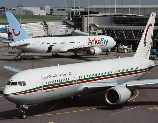المغرب يعتقل سيدة برازيلية وابنتها بمطار محمد الخامس لهذا السبب