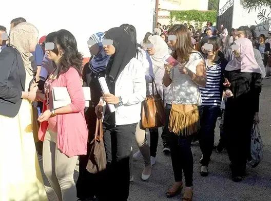 نقابة تدعو لتطبيق قوانين اللباس المحتشم في المؤسسات التعليمية وتوفير الأمن