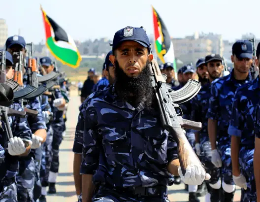 وزارة الداخلية في غزة تعلن “فتح باب التوبة للمتخابرين والعملاء”