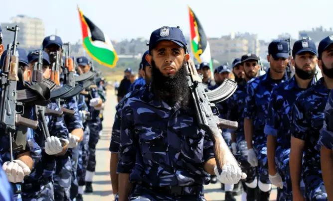 وزارة الداخلية في غزة تعلن “فتح باب التوبة للمتخابرين والعملاء”