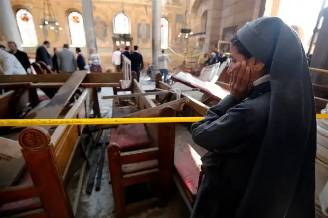 تفجير كنيسة ثانية بمصر.. غضب شعبي والسيسي يستعين بالجيش