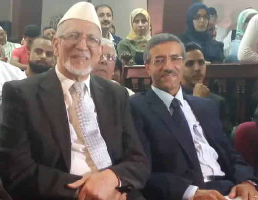 تكريم مؤلف “التأسيس اللغوي للبلاغة” وطه عبد الرحمن يصفه بالعلامة (فيديو)