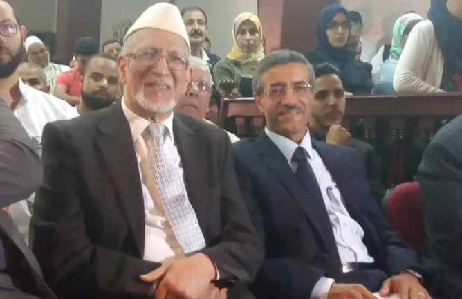 تكريم مؤلف “التأسيس اللغوي للبلاغة” وطه عبد الرحمن يصفه بالعلامة (فيديو)