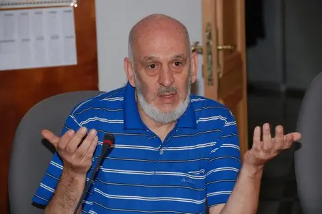 “موسوعة الحكومات المغربية” عنوان إصدار جديد للباحث بنيس