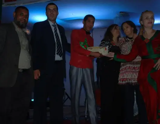 بمناسبة عيد ميلاد الأميرة لالة خديجة القنيطرة تكرم المغني سعيد أصغير