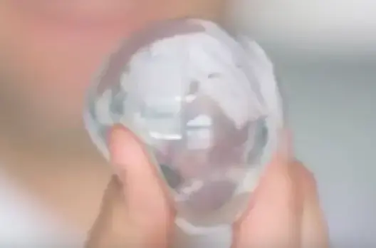 بالفيديو.. الماء أصبح قابلا للأكل وليس للشرب‎‎