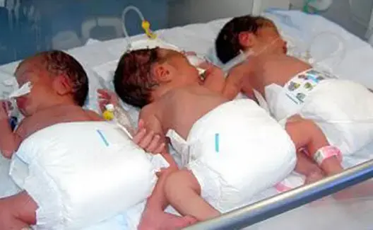 مروحية الصحة تنقذ امرأة حامل بثلاثة توائم بالرشيدية