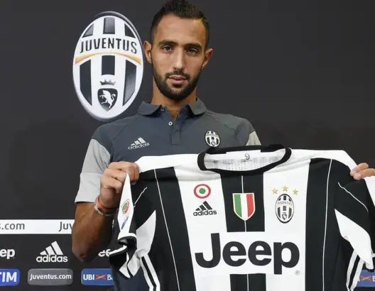 الاتحاد الأوروبي للكرة يهنئ بنعطية في عيد ميلاده