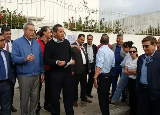 بعد قيامه بتغيير مفاتيح مقر أكدال .. اتحاديو الرباط يهاجمون لشكر بقوة
