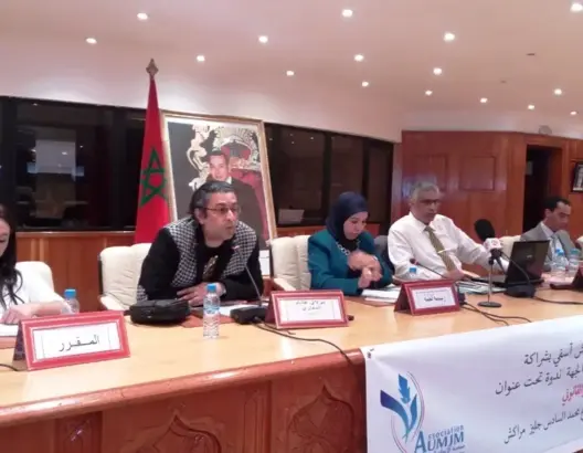 متخصصون ينتقدون “تطاول” وسائل إعلام على الحياة الخاصة للأفراد