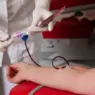 تحذيرات نقابية من تهديد سلامة المتبرعين والمرضى بسبب إسناد مهام صحية لشركات المناولة
