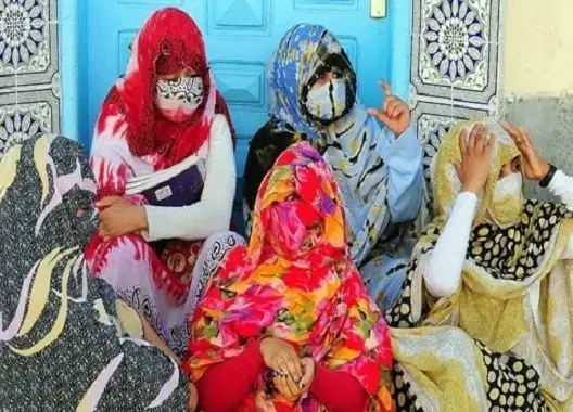 موريتانيات يتظاهرن ويضربن عن المكياج للمطالبة بإطلاق سراح “ولد الروسية”