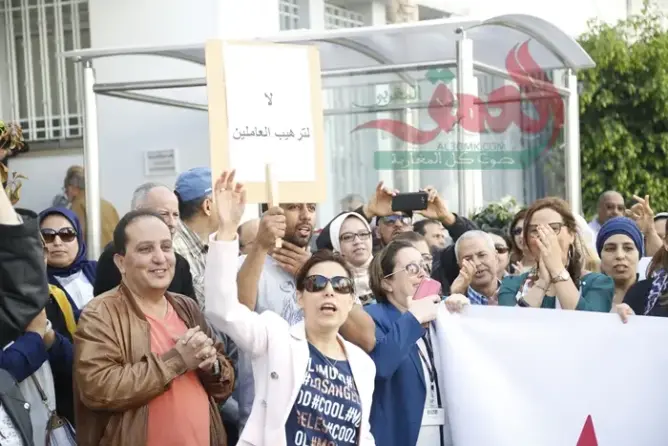مستخدمو الـ SNRT يصفون العريشي بـ”الديكتاتور” ويطالبونه بالرحيل