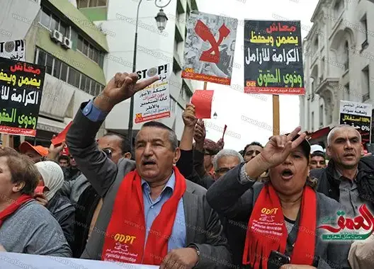 نقابة البام: المجانية “خط أحمر” .. والحكومة تريد “سلعنة” التعليم العمومي