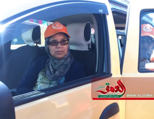 حورية أبو لهب.. أول سيدة تسوق سيارة الأجرة بمراكش (فيديو)
