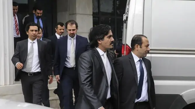 اليونان ترفض تسليم 3 انقلابيين لتركيا