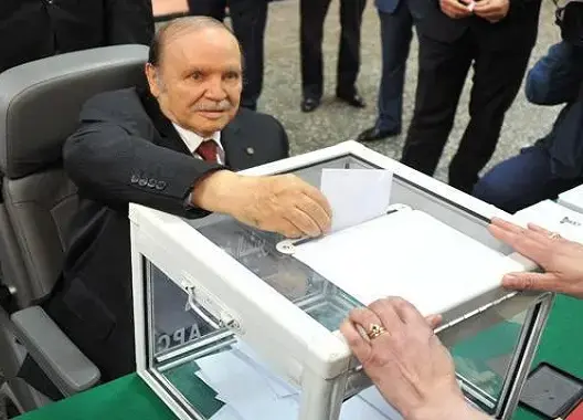 تقرير فرنسي يتوقع ترشح بوتفليقة لولاية خامسة