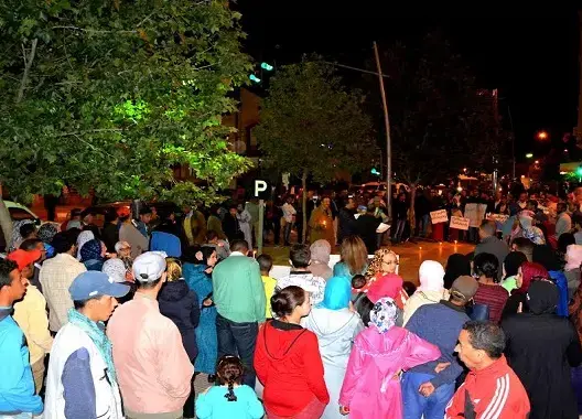 “تردي” الوضع الصحي يخرج ساكنة مدينة أزرو للاحتجاج