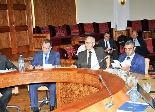 لجنة المالية تمرر ميزانية القصر دون نقاش وبلافريج يغيب عن الجلسة