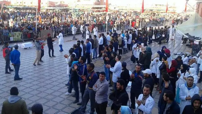 “10 آلاف إطار” ينددون بمنع احتجاجاتهم ويصعدون بمسيرة بالرباط