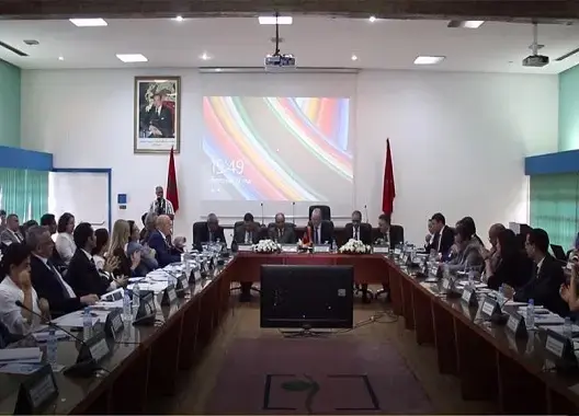 الوردي يشتكي ضعف ميزانية وزارة الصحة لشركاء دوليين