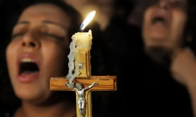 مسيحيو المغرب يهاجمون صحيفة ويهددون باللجوء إلى القضاء