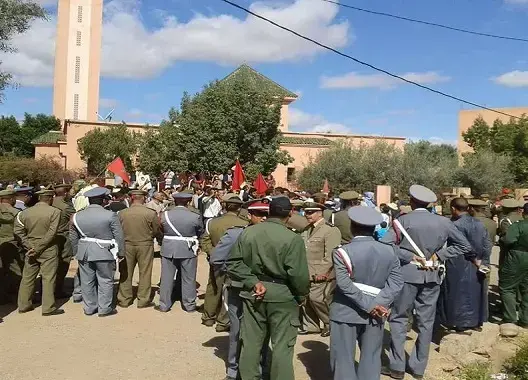 بعد الاحتجاج على عزل خطيب بالسراغنة التوفيق يهدد بإغلاق المسجد