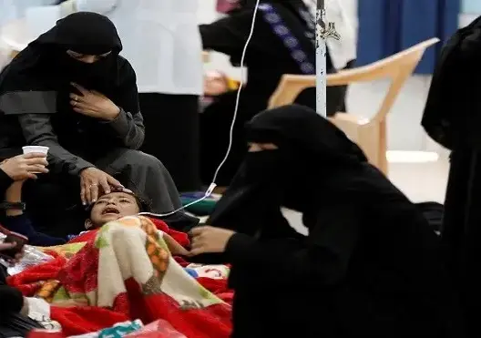 الحوثيون يعلنون صنعاء مدينة “منكوبة” بالكوليرا