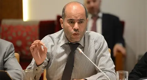 بعد مراقبة رجال سلطة لمكتبه .. البوقرعي يهدد بالتصعيد