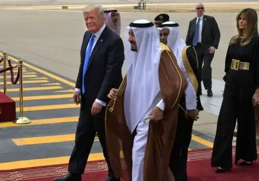 هكذا تتجاهل الرياض طباع ترامب الذي تستقبله