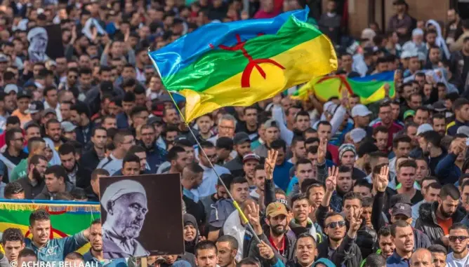 صحيفة إسبانية: المغرب يعفو عن متهمين بالإرهاب ويستثني الحراك