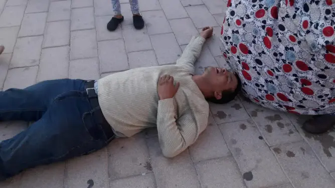 تدخل عنيف ضد معطلي العيون طالبوا بالتوظيف في فوسبوكراع (صور)