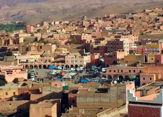 دعوات للاحتجاج بـ”بومالن” بسبب “خروقات” في لوائح تجزئة سكنية