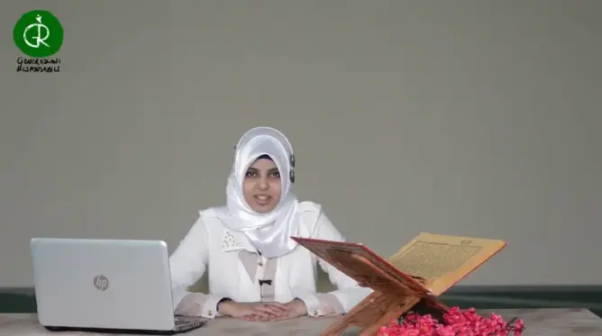شابة مغربية تقدم موعظة حول رمضان بالإيطالية (فيديو)