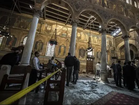 قبل يوم من رمضان.. هجوم بالرصاص يوقع 35 قتيلا من الأقباط بمصر